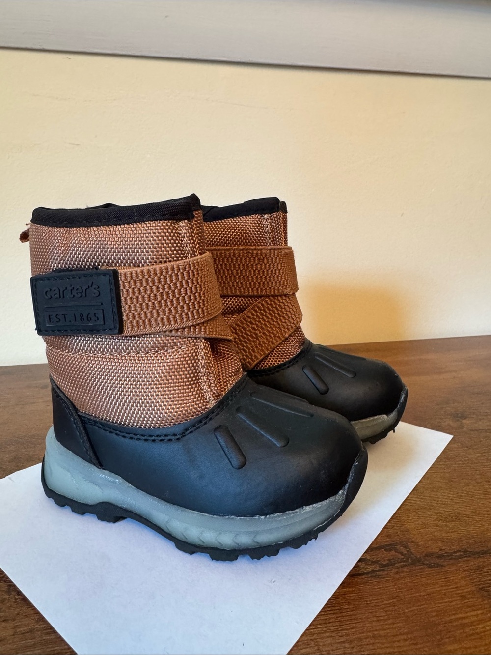 Carter’s Snow Boots – Size 5